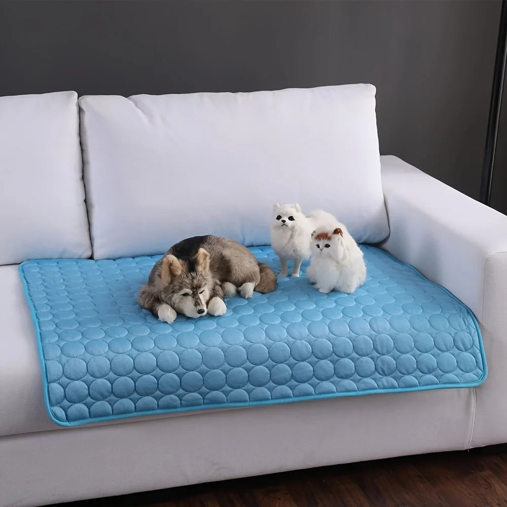 Cooling Mat for Dogs & Cats | Self-Cooling Ice Silk Pet BedCooling Mat for Dogs & Cats – Self-Cooling Ice Silk Summer Pet Bed